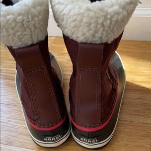 Women’s Sorel, winter boot size 7 never worn